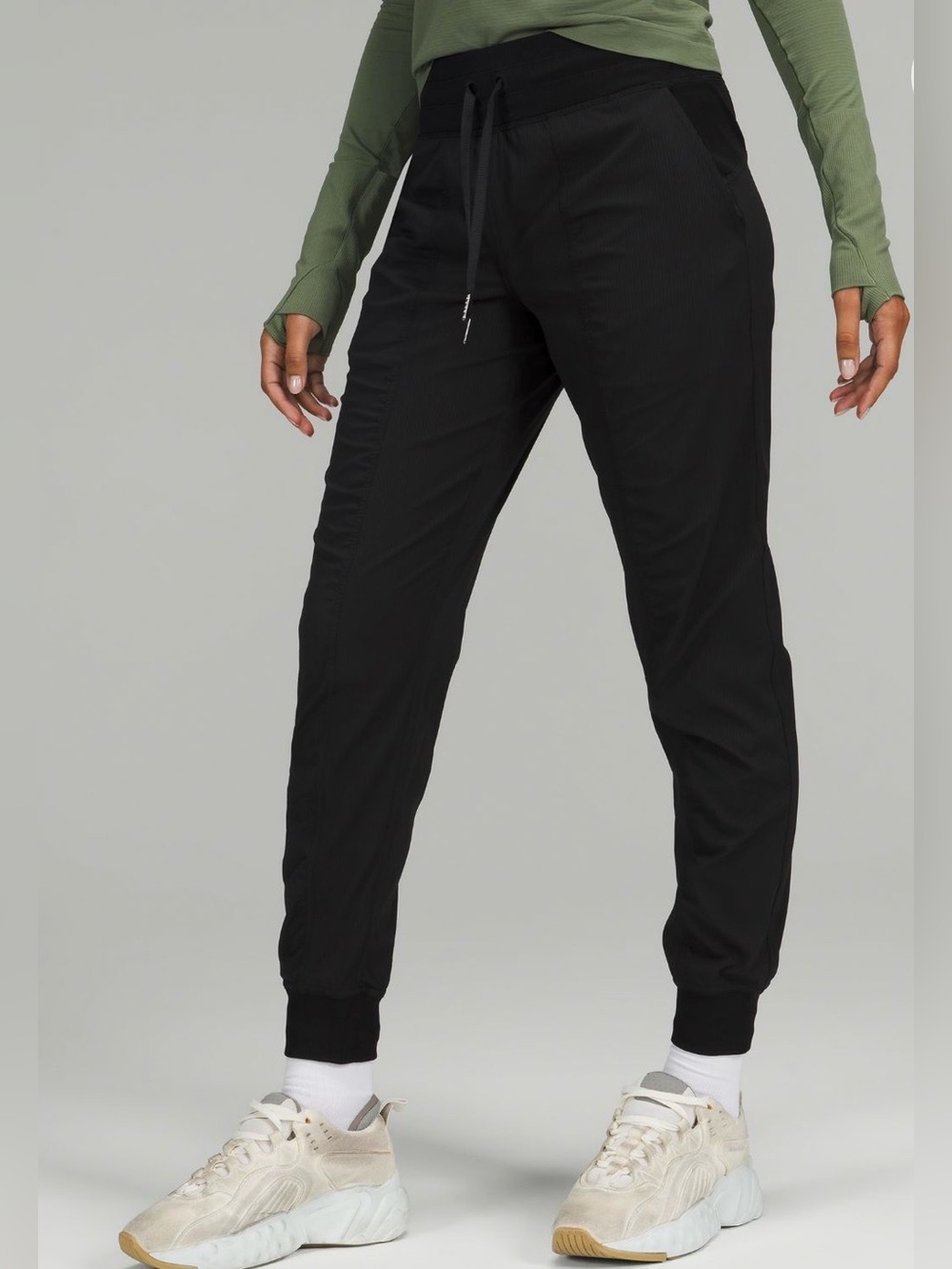 New Lululemon Dance Studio Mid Rise Joggers Full Length Black size 2